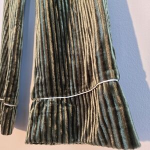 Cider green velvet ribbed pants Size S